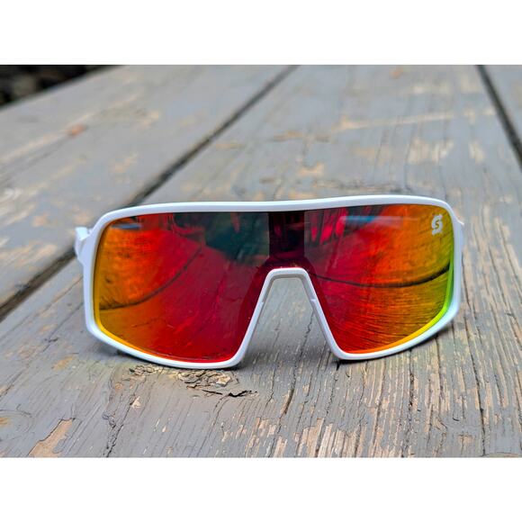 White Frame Mirrored Lens Sport Sunglasses - Picture 4 of 7